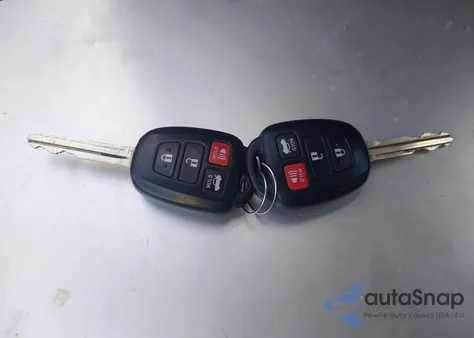 2015 Toyota Corolla Le из США, поврежденный, VIN 2T1BURHE4FC418559